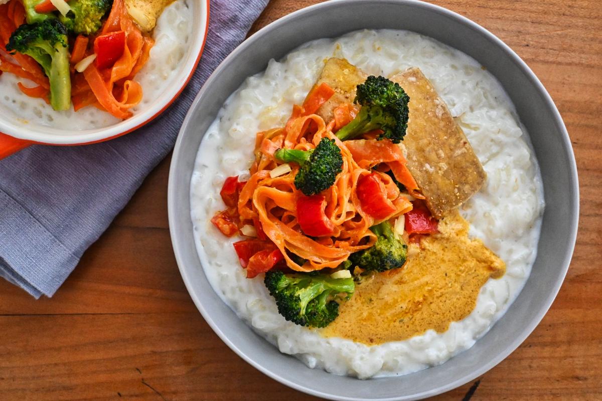 Rezeptbild: Kokosmilchreis mit Gemüsecurry