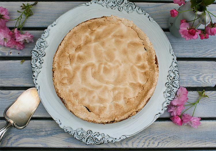 Rezeptbild: Oma´s Rhabarberkuchen mit Baiserhaube