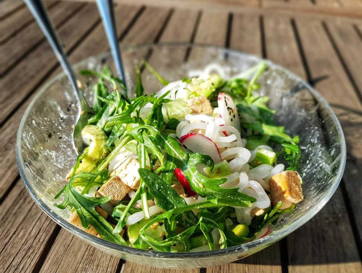 Rezeptbild: Glasnudelsalat mit Tofu