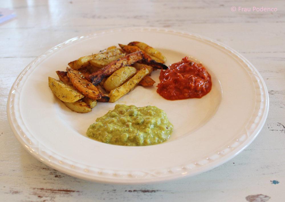 Rezeptbild: Selbst gemachte Pommes mit zwei Dips