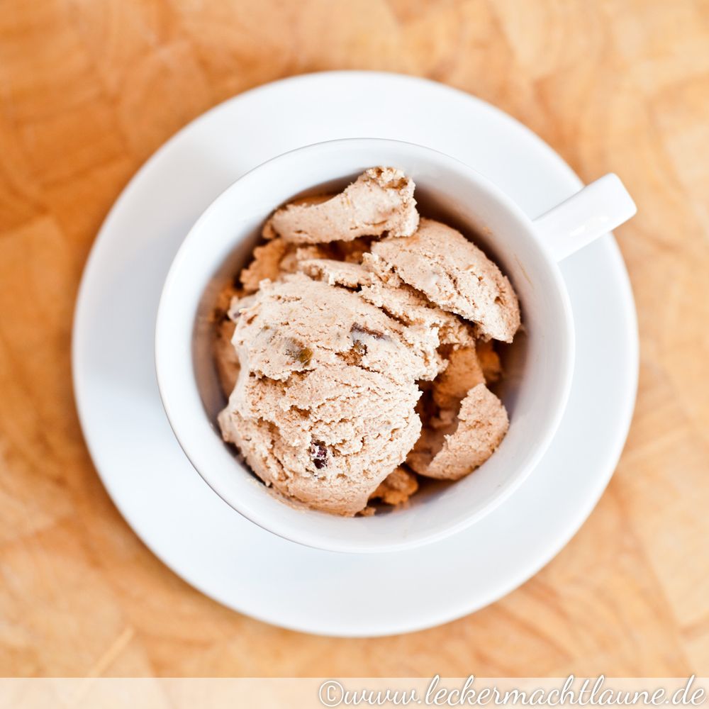 Rezeptbild: Zwetschgen-Eis
