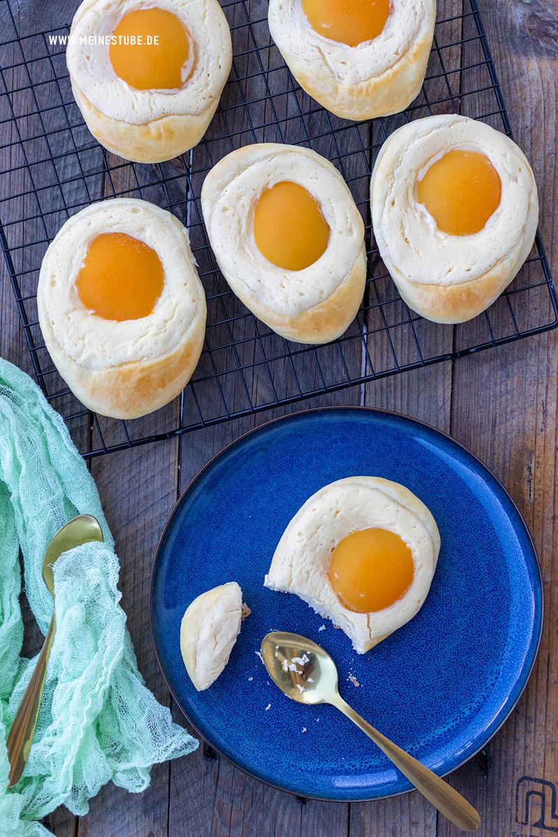 Rezeptbild: Süße Spiegeleier mit Quark und Aprikosen