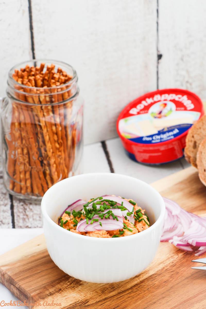 Rezeptbild: Selbstgemachter Obazda – bayerische Brotzeit