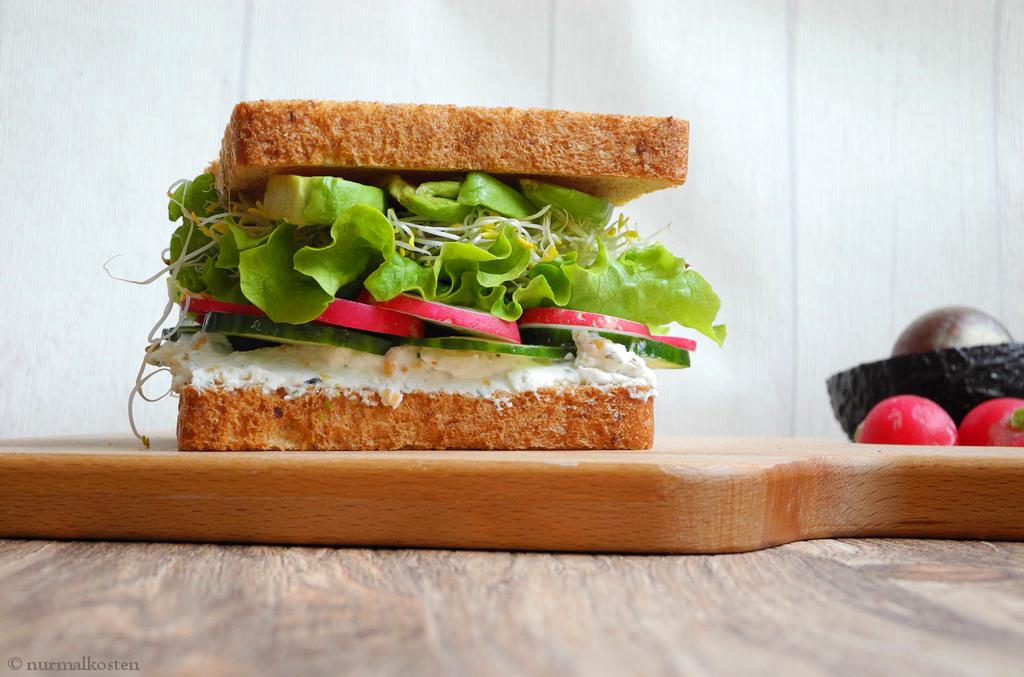 Rezeptbild: Veggiesandwich mit Hanfaufstrich