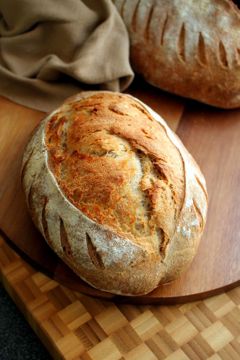 Rezeptbild: Bauernbrot mit Dinkel und Roggen