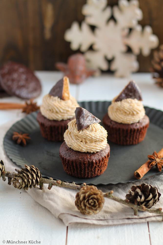 Rezeptbild: Lebkuchen-Cupcakes mit Gewürz-Frosting