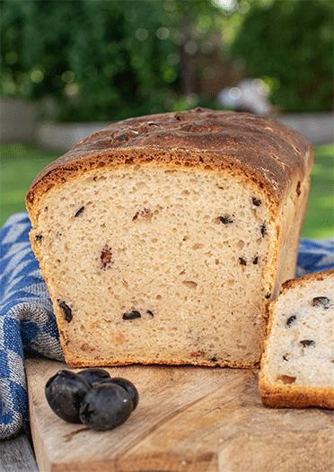 Rezeptbild: Herzhaftes Käse-Speck-Oliven-Brot