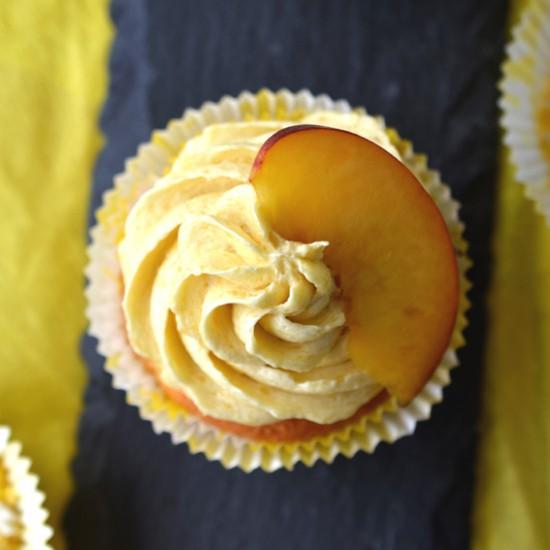 Rezeptbild: Pfirsich-Cupcakes