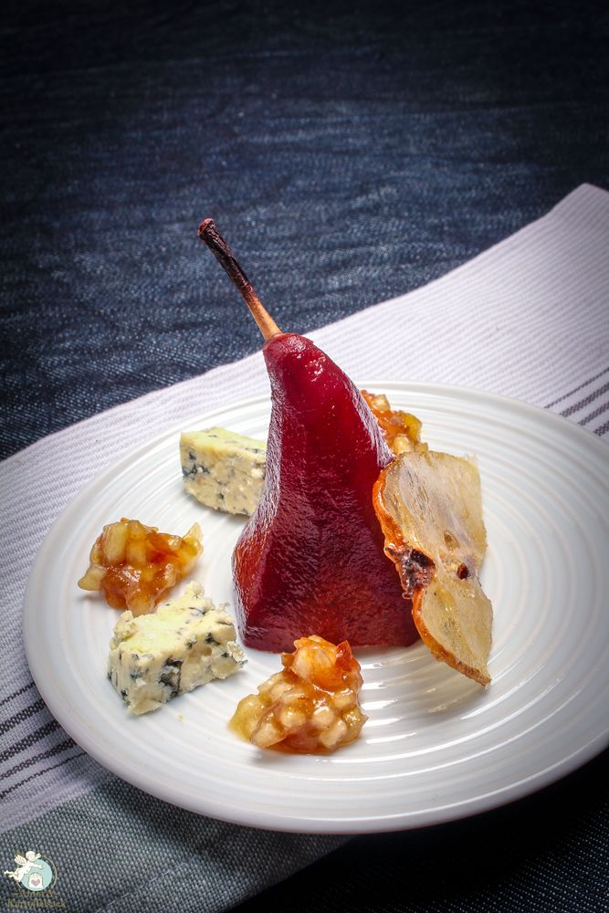 Rezeptbild: Dreierlei Birne - Portweinbirne mit Blauschimmelkäse
