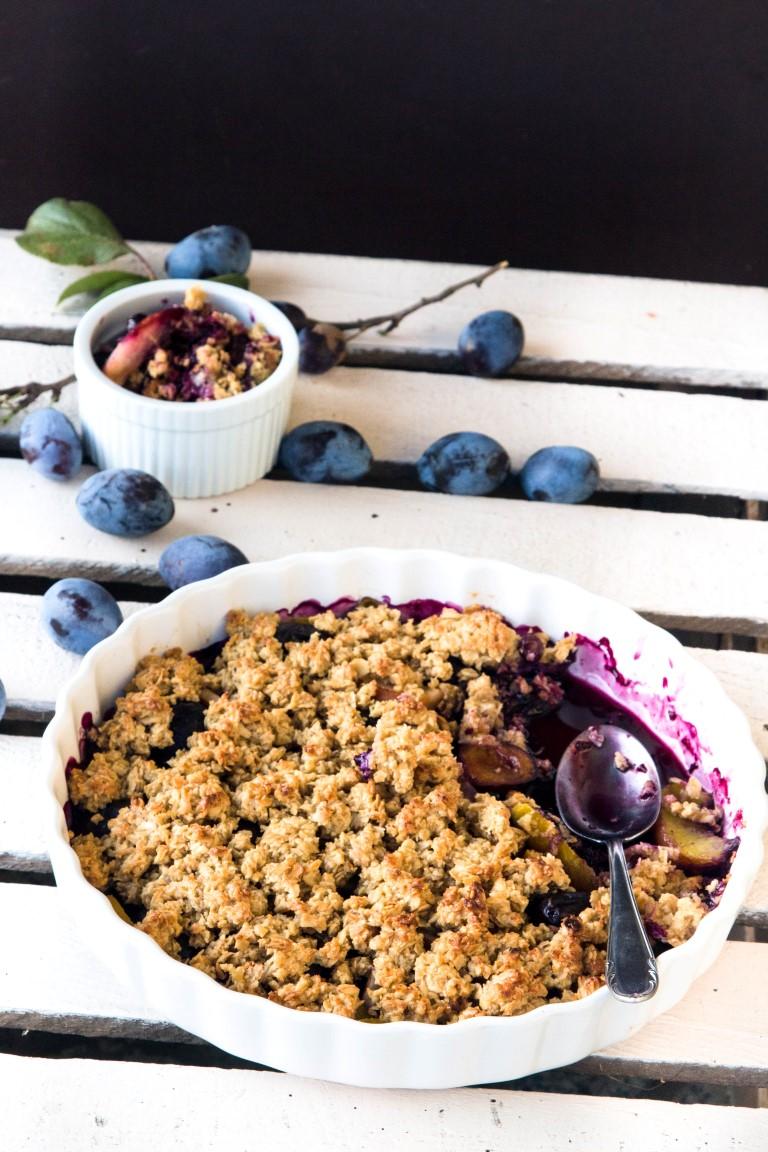 Rezeptbild: OBST ÜBERBACKEN MIT EINER HAFERFLOCKEN KRUSTE