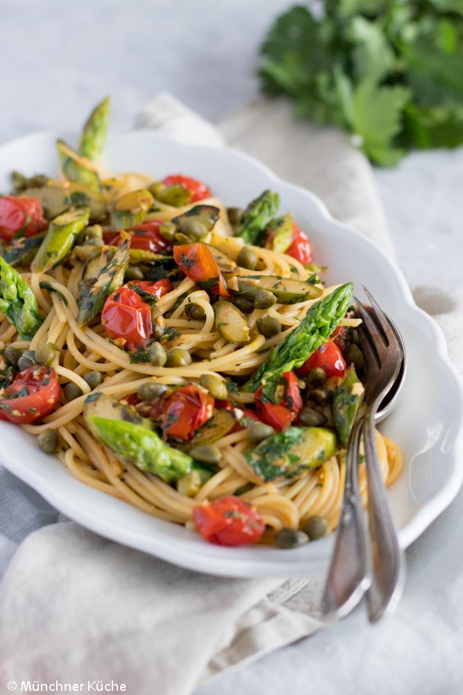 Rezeptbild: Pasta mit grünem Spargel und Gremolata
