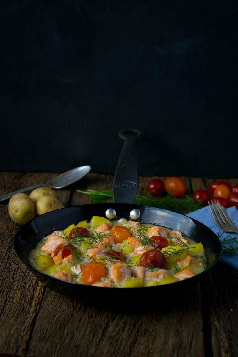 Rezeptbild: Cremige Kartoffel Lachs Pfanne mit Dill