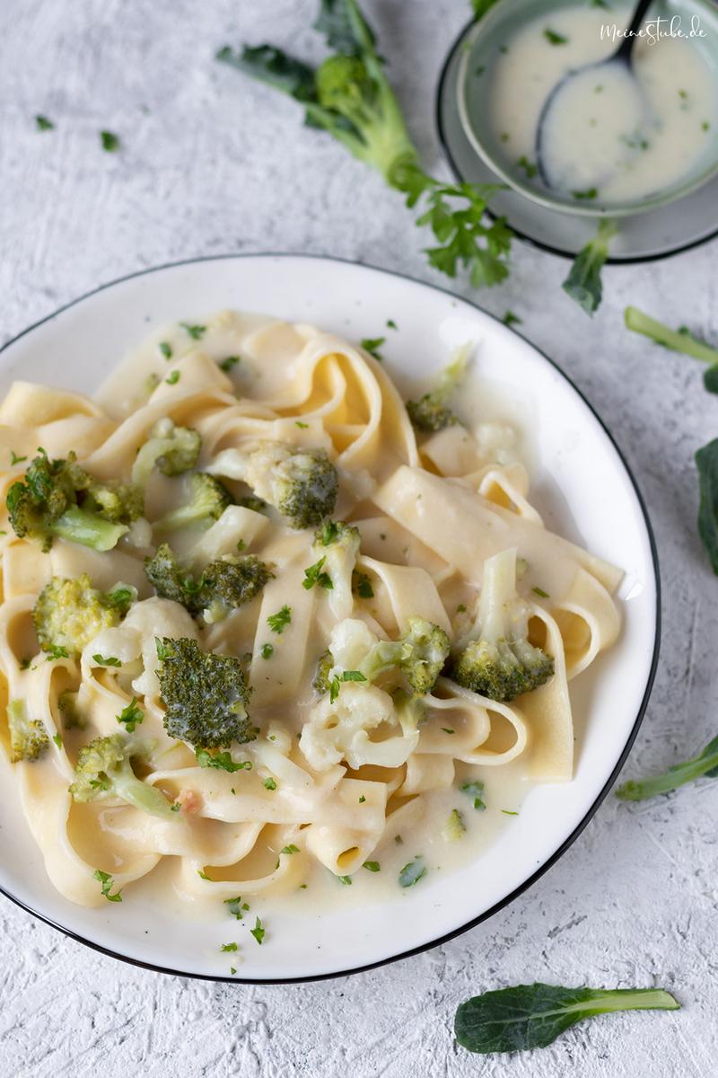 Rezeptbild: Nudeln mit Blumenkohl und Brokkoli in leckerer Béchamelsoße