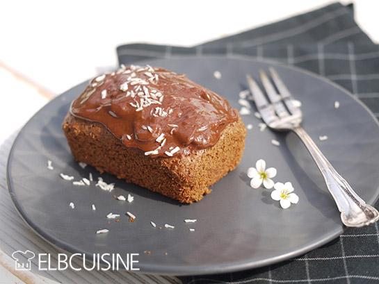 Rezeptbild: Mocha Squares – eine schwedische Spezialität: Schokoladentörtchen mit himmlisch cremigem Topping
