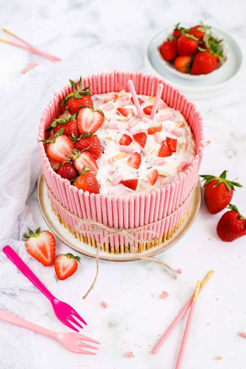 Rezeptbild: Erdbeer Torte