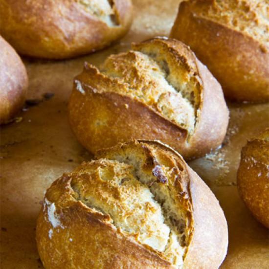 Rezeptbild: Leinöl-Joghurt-Brötchen