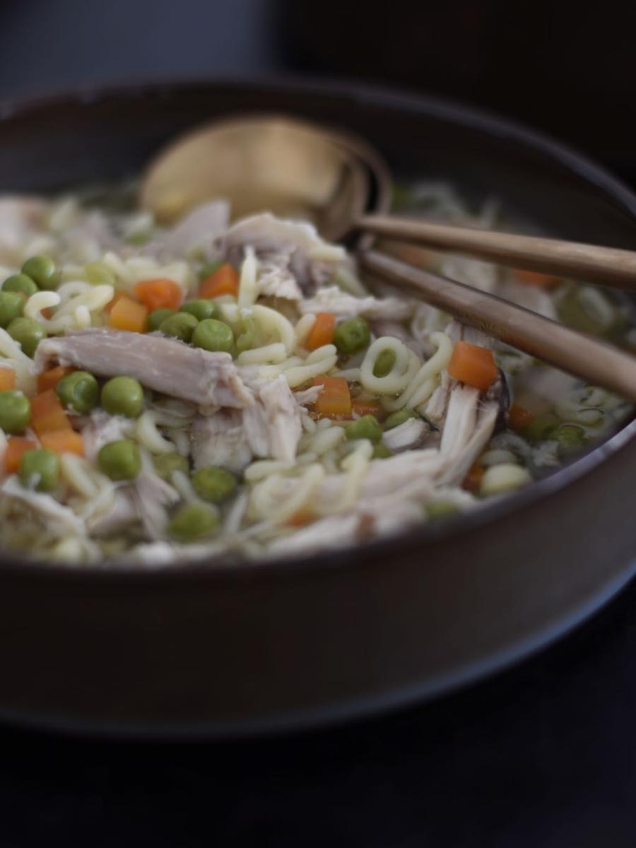 Rezeptbild: KLASSISCHE HÜHNERSUPPE