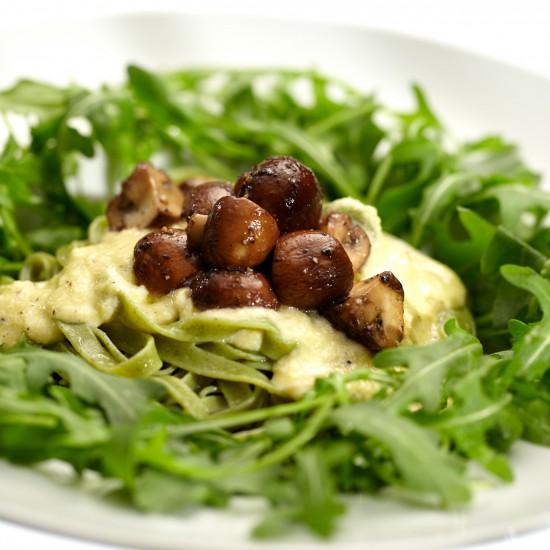 Rezeptbild: Grüne Bandnudeln mit Parmigiano-Sahne-Sauce
