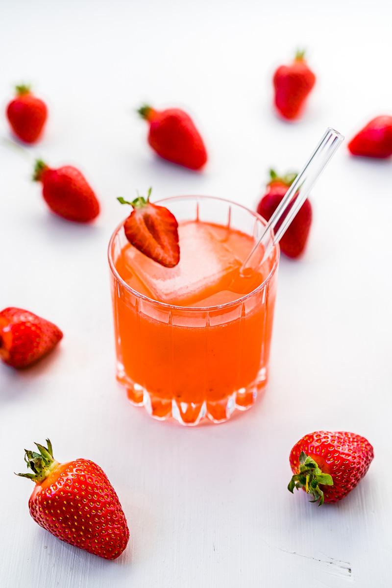Rezeptbild: Erdbeer-Gin Sour