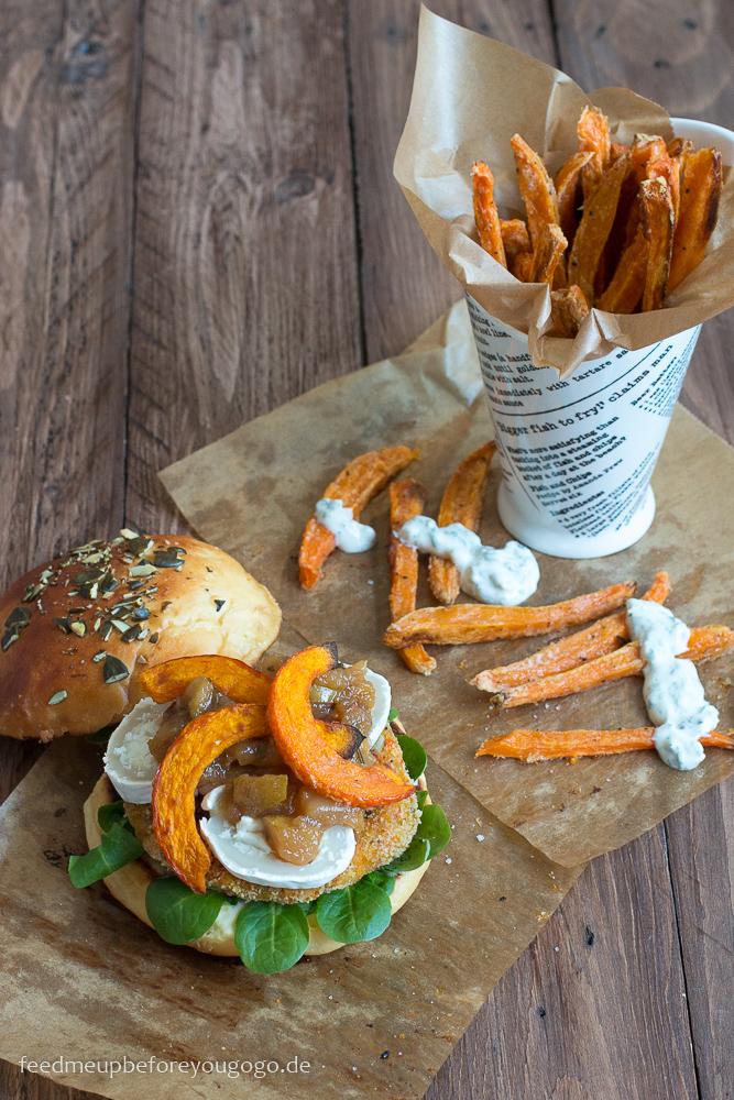 Rezeptbild: Vegetarischer Herbstburger mit Kürbis, Ziegenkäse & Birnen-Rosmarin-Chutney