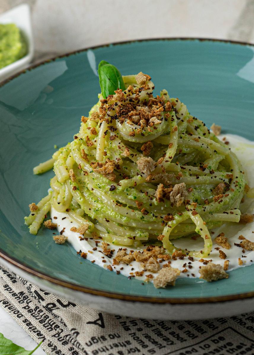 Rezeptbild: Spaghetti mit Zucchinipesto und Burrata Creme