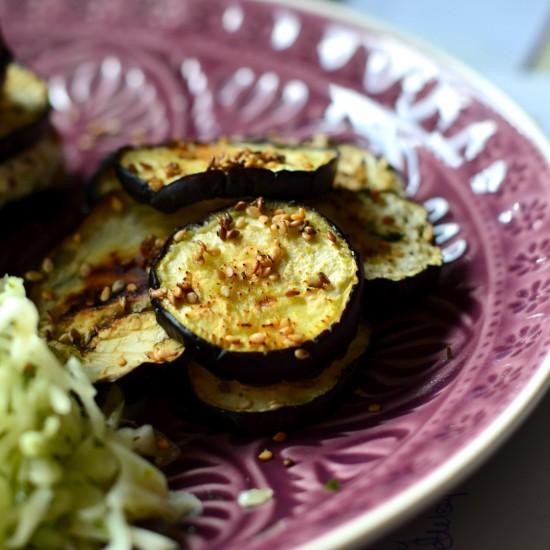 Rezeptbild: Sesam-Aubergine aus dem Ofen