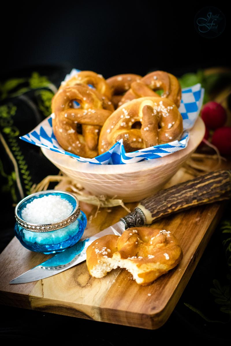 Rezeptbild: "Kloane Brezn" - Mini Brezen