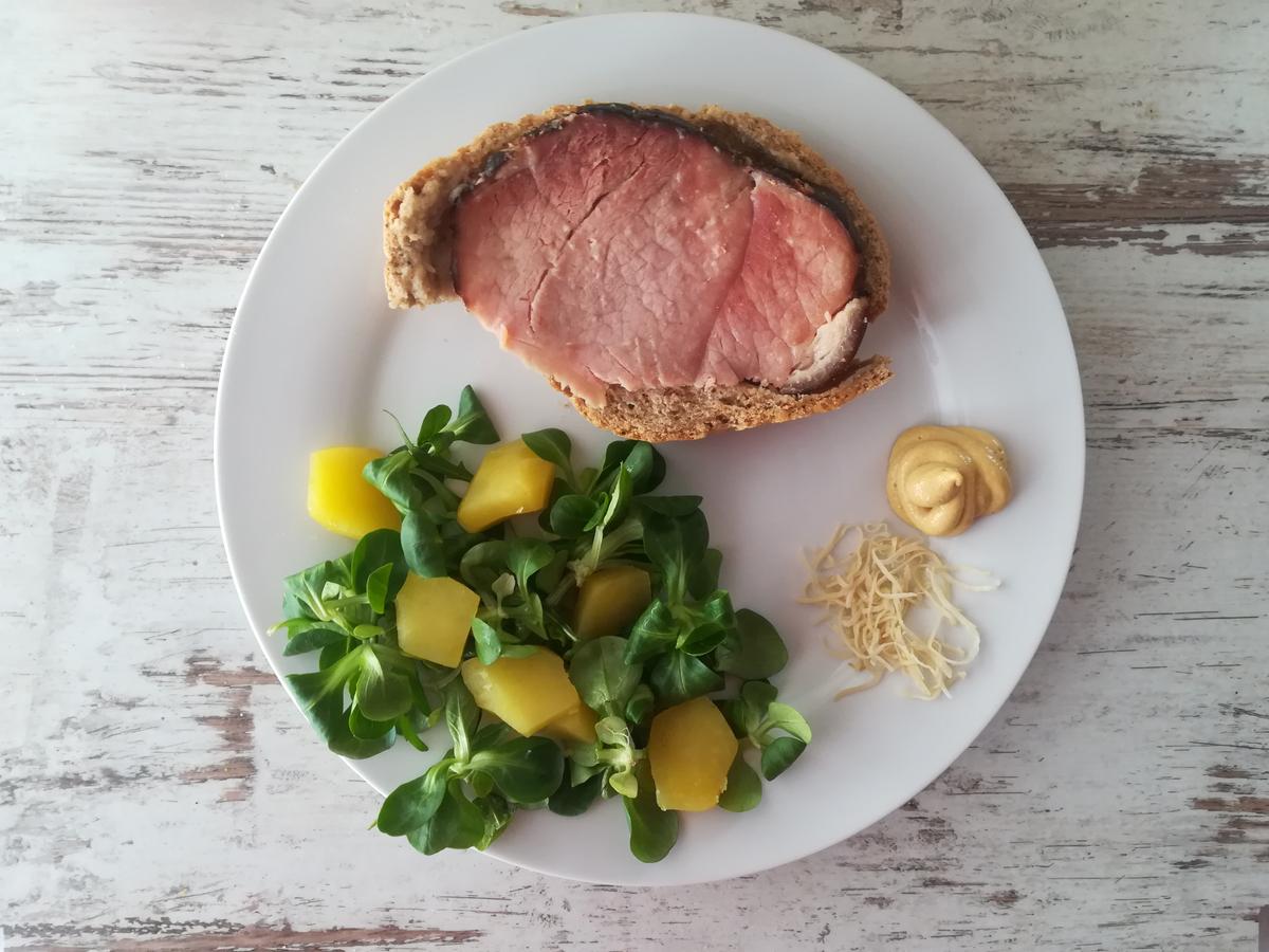 Rezeptbild: Osterschinken im Brotteig