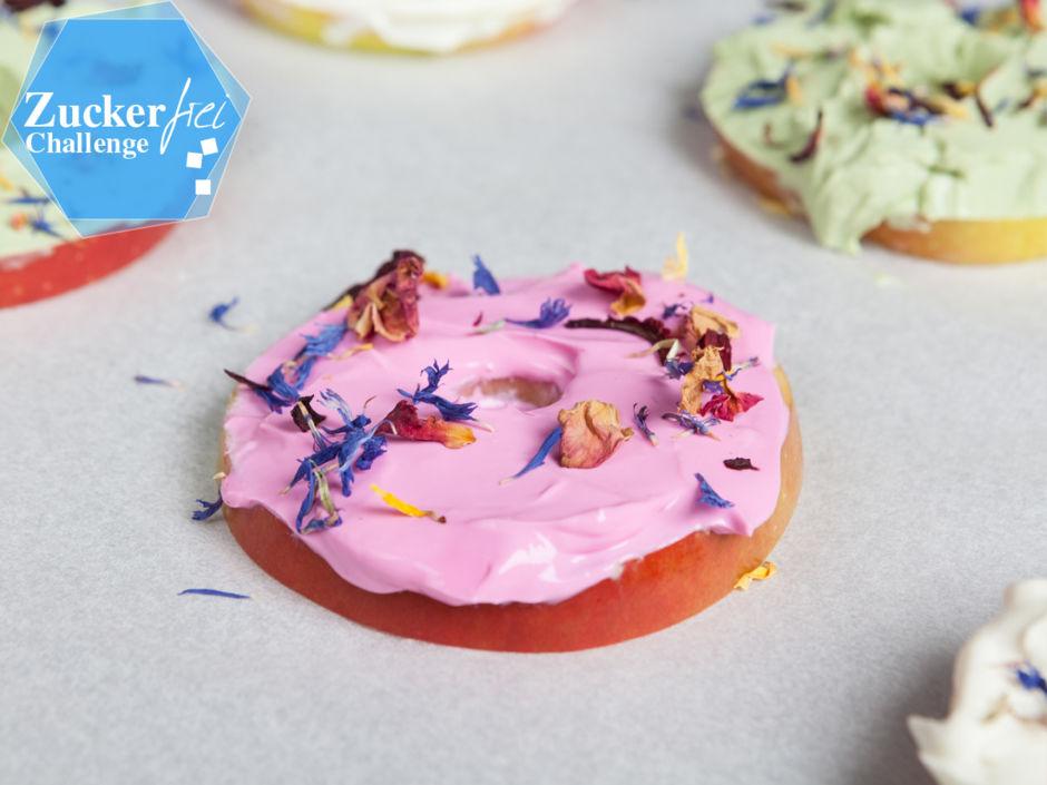 Rezeptbild: Zuckerfreie Apfel-Donuts