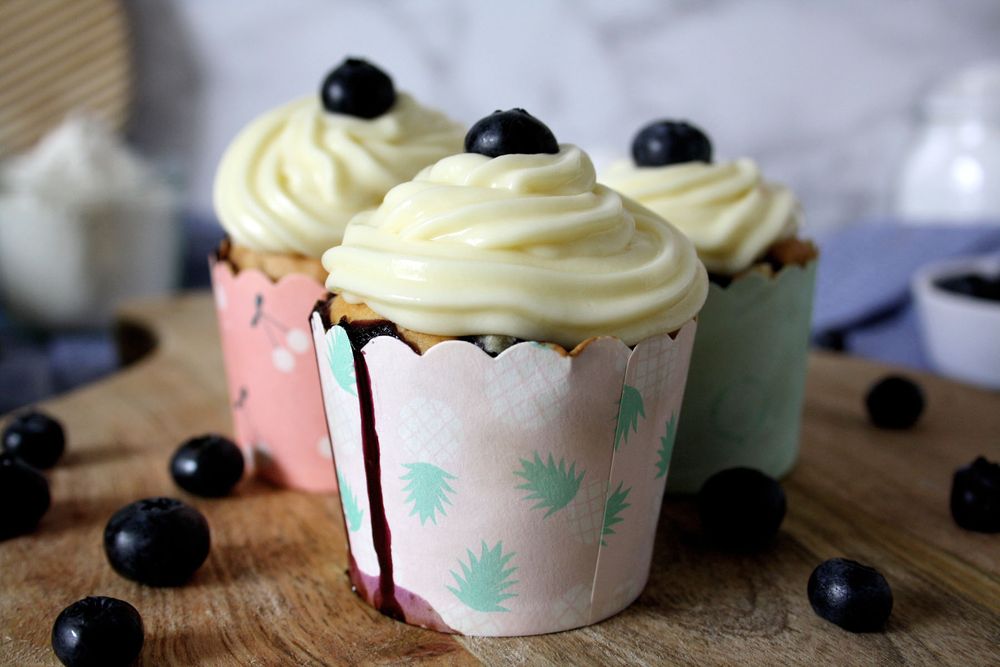 Rezeptbild: Heidelbeer-Muffins mit White-Chocolate-Frosting