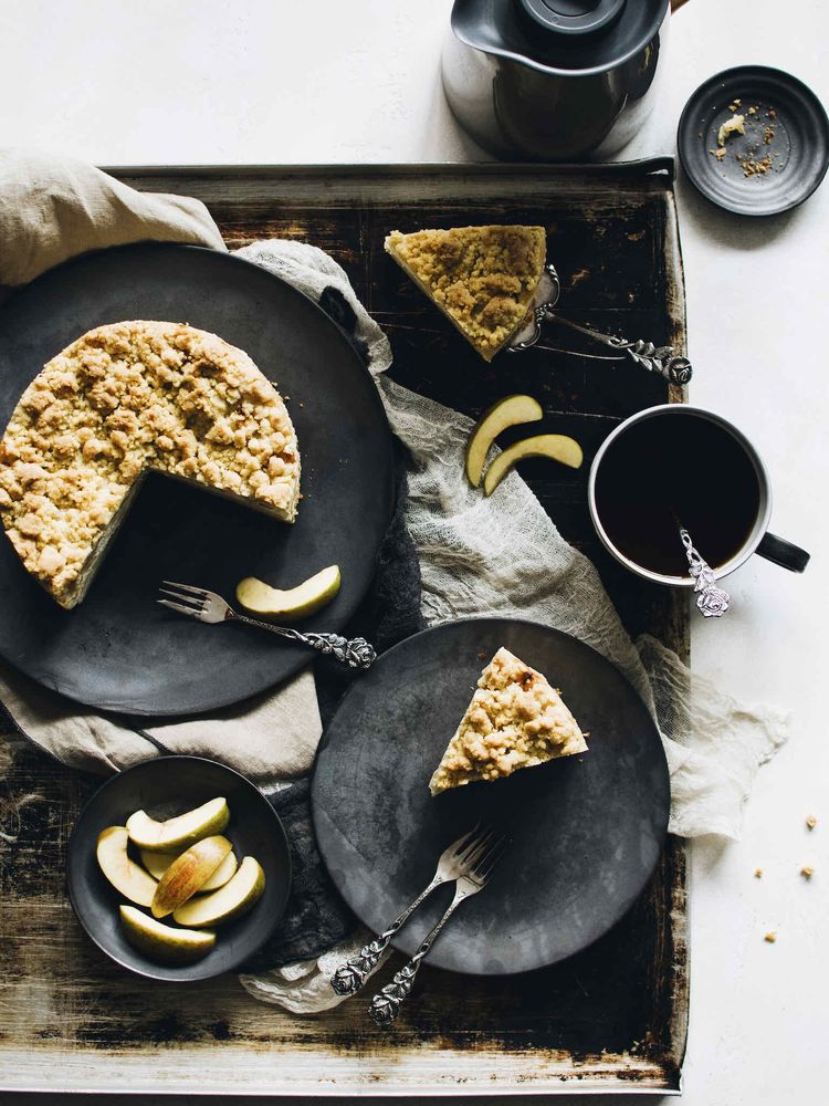 Rezeptbild: APFEL-KÄSEKUCHEN MIT STREUSELN