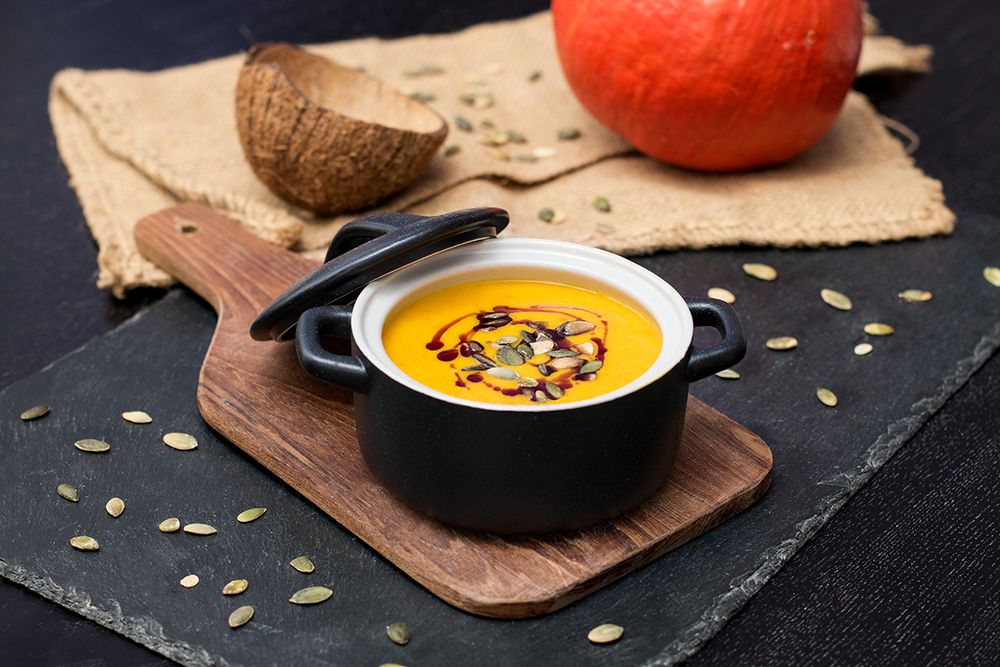 Rezeptbild: Kürbis-Cremesuppe mit Kokos & Curry