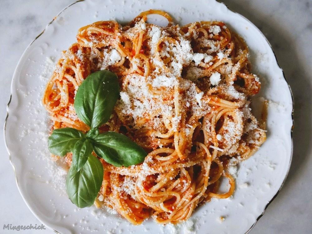 Rezeptbild: Feurige Spaghetti mit Sriracha
