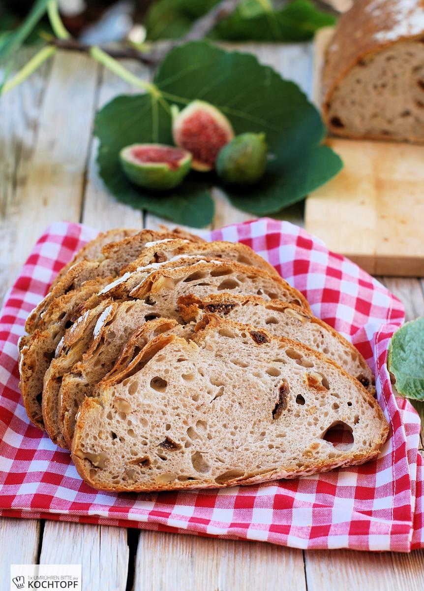 Rezeptbild: Feigen-Walnuss-Brot mit Feigen-Hefewasser