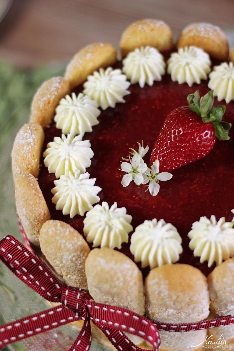 Rezeptbild: Erdbeer-Quark Charlotte