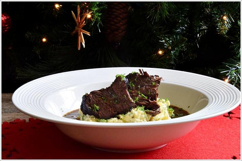 Rezeptbild: Backe vom irischen Weideochsen auf Steckrübenpüree
