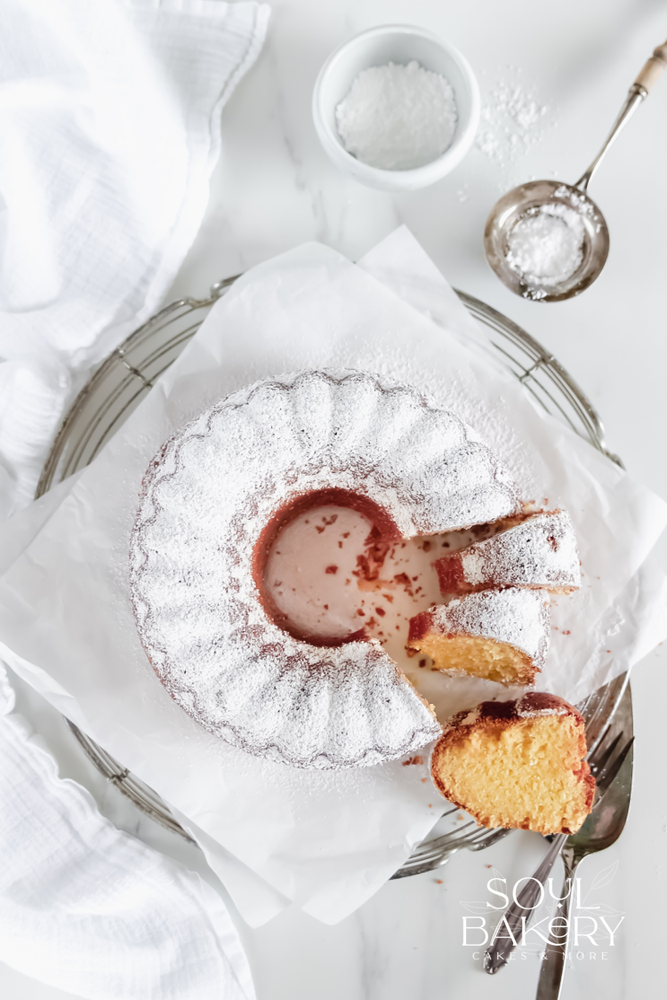 Rezeptbild: Klassiker: saftiger Eierlikörkuchen