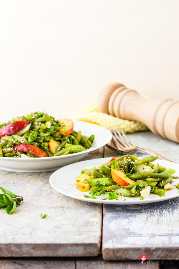 Rezeptbild: Frischer grüner Bohnensalat mit Nektarine