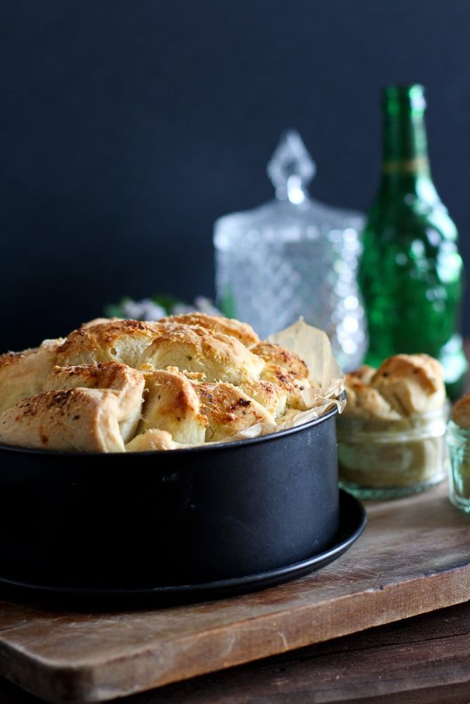 Rezeptbild: Kräuter Zupfbrot / Faltenbrot Rezept