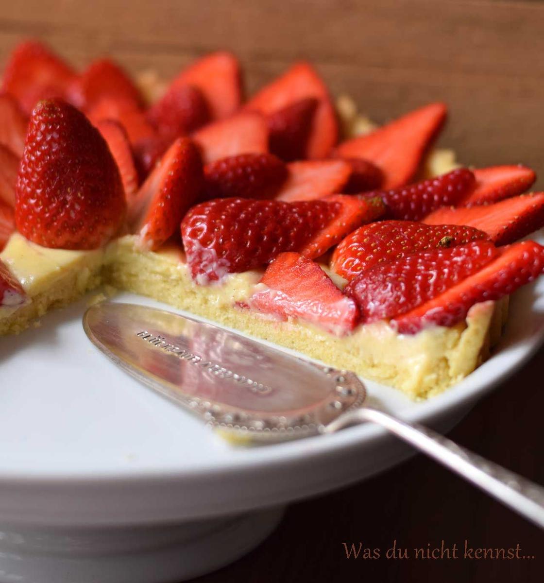 Rezeptbild: Erdbeertarte mit Tonkabohnencreme