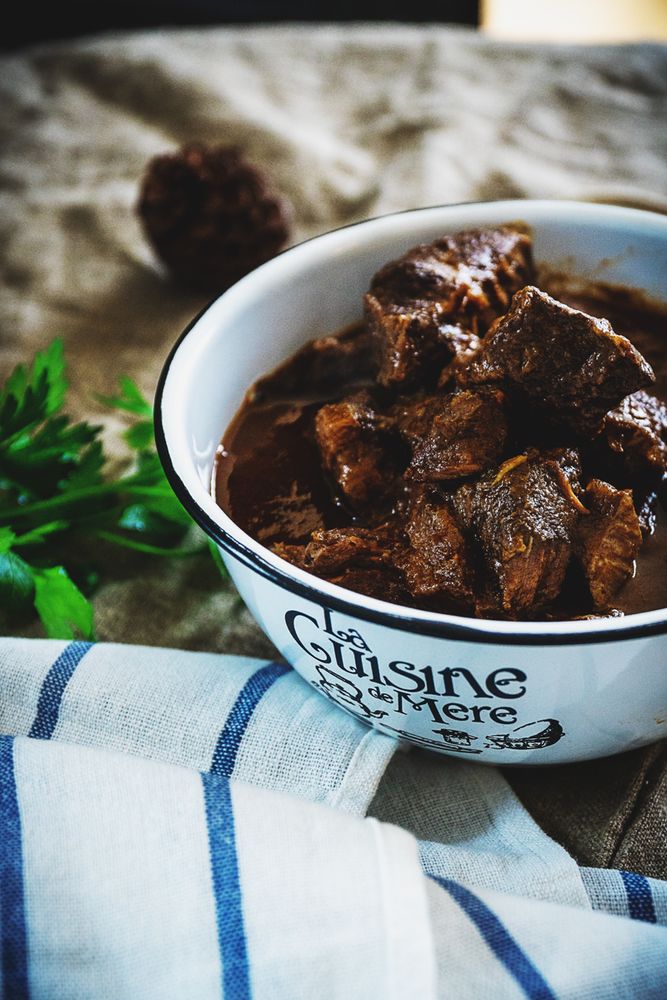 Rezeptbild: Schmorgericht / Gulasch mit Gelinggarantie