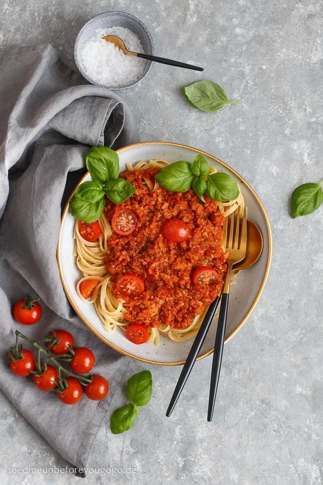 Rezeptbild: Pasta mit veganer Bolognese mit Blumenkohl und Linsen