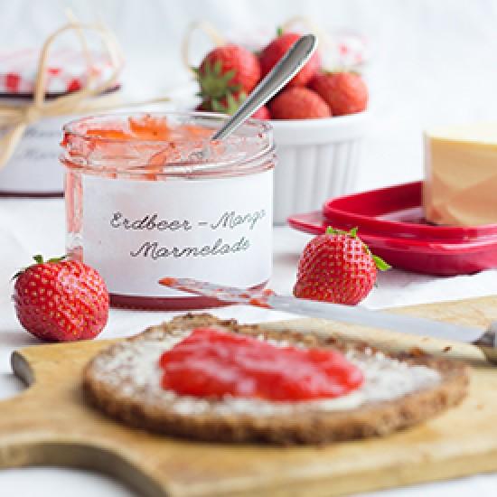 Rezeptbild: Erdbeer-Mango-Marmelade