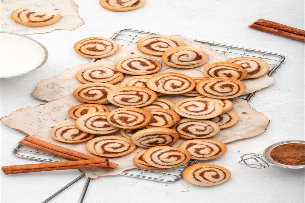 Rezeptbild: Mini-Zimtschnecken Plätzchen