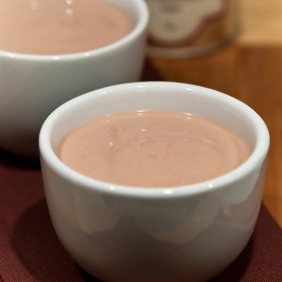 Rezeptbild: Schokojoghurt mit Tonkabohne