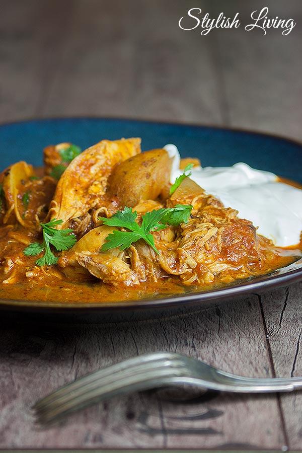 Rezeptbild:  Indisches Schmorgericht mit Hähnchen und Kartoffeln