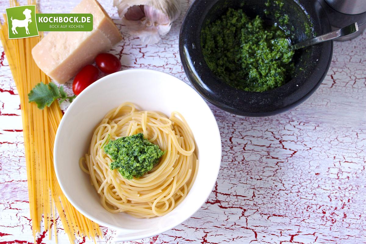 Rezeptbild:  Radieschenblätter Pesto