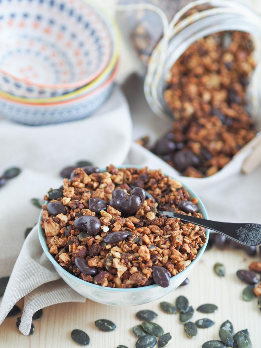 Rezeptbild: Schuko-Nuss-Knuspermüsli