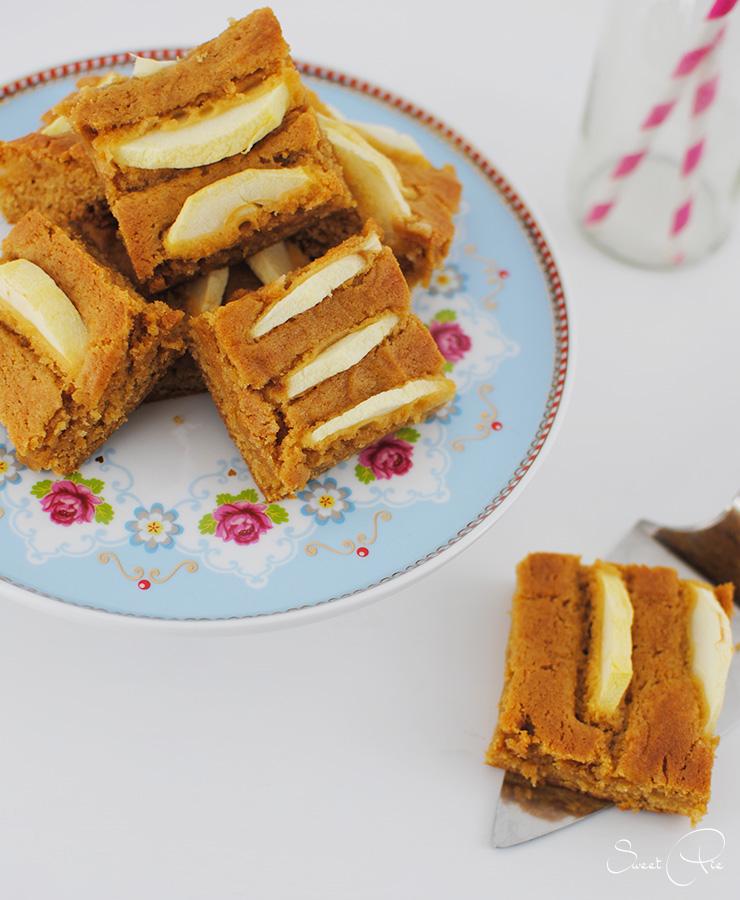 Rezeptbild: Apfel Karamell Blondies