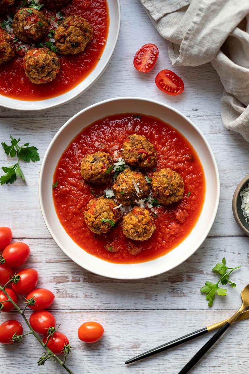 Rezeptbild: Vegetarische Hackbällchen (Aubergine Meatballs)